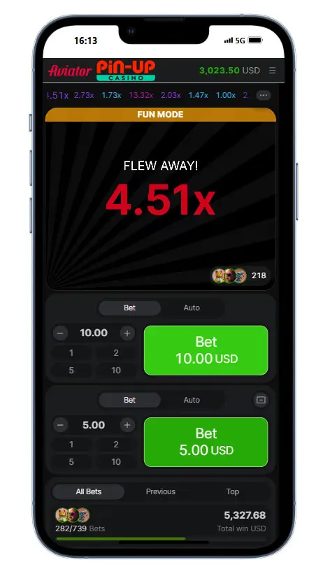 Гра Aviator на мобільному у Pin-Up Casino – раунд з коефіцієнтом 4.51x Інтерфейс гри Aviator у казино Pin-Up на мобільному телефоні з коефіцієнтом 4.51x
